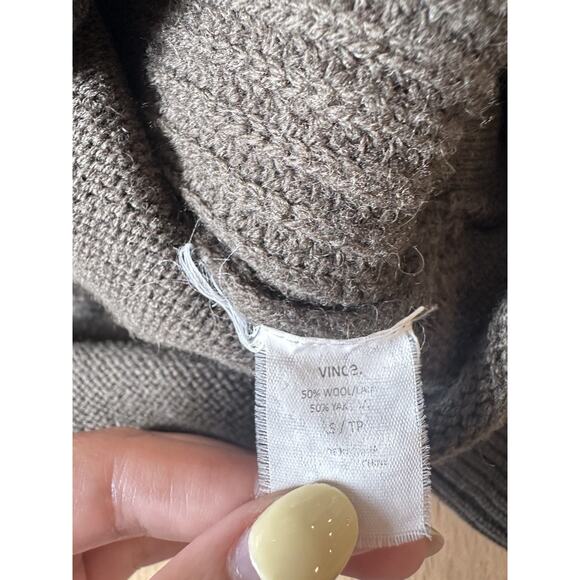 Vince Oversize Wool Yarn blend Turtleneck Button Sweater Xs 2218 - Picture 9 of 9